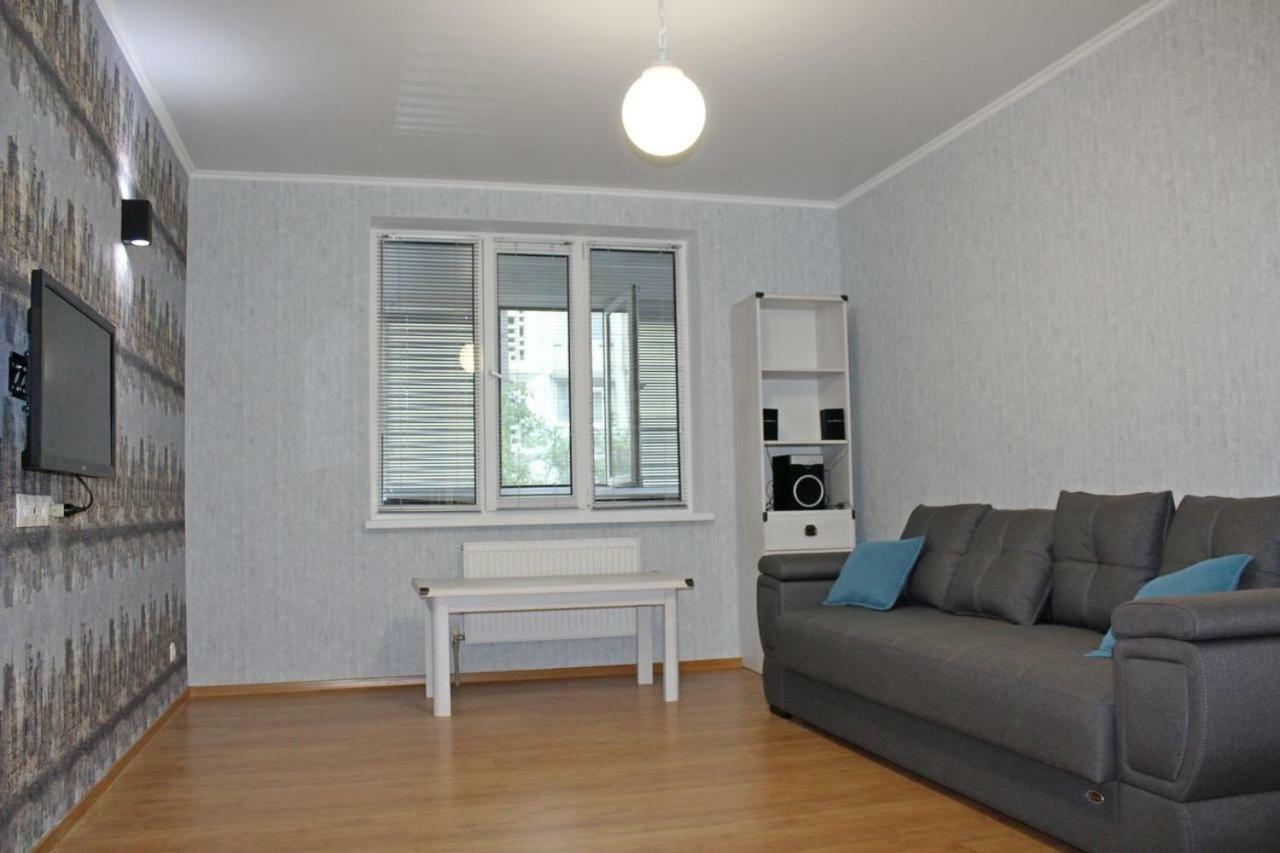 Large 2-Bedroom Apartament In The Center Kischinau Exterior foto